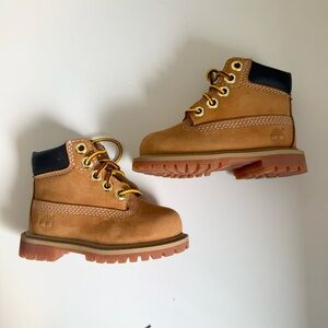 Timberland toddler classic boots US 4